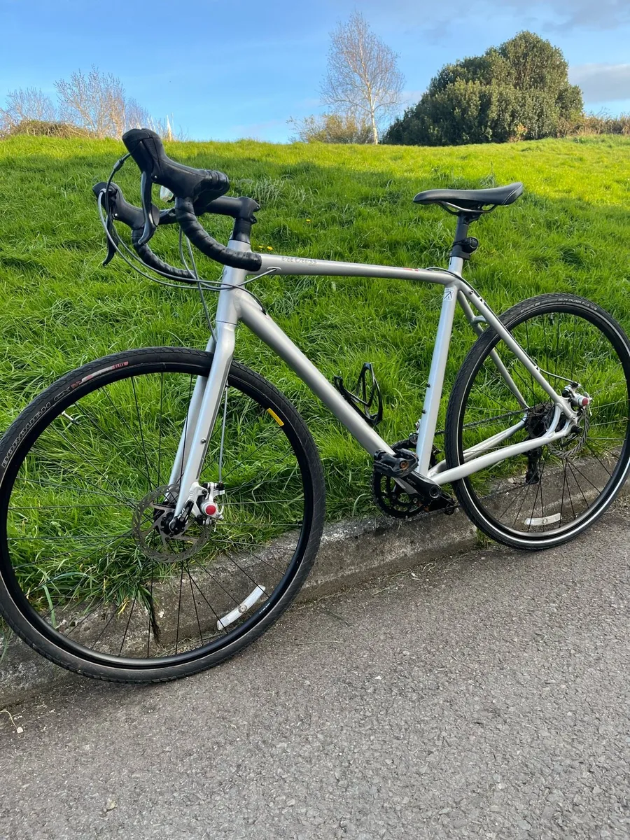 Specialized Road bike. - Image 3