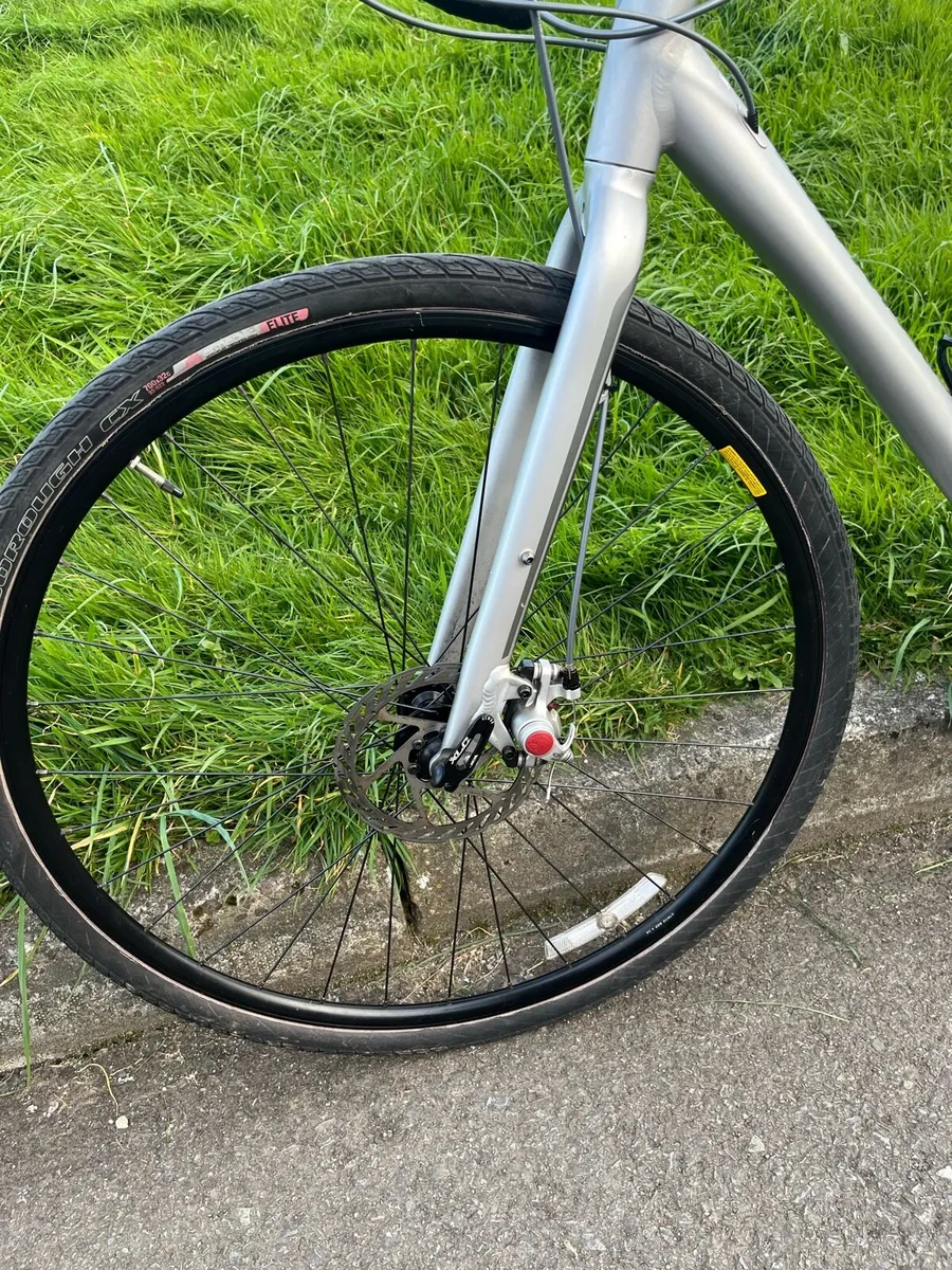 Specialized Road bike. - Image 4