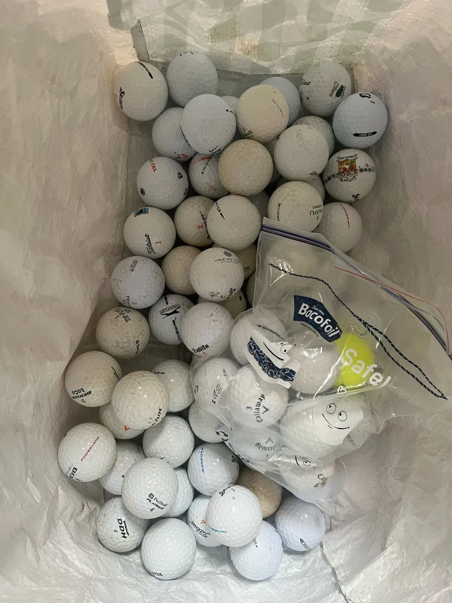 50 random golf balls