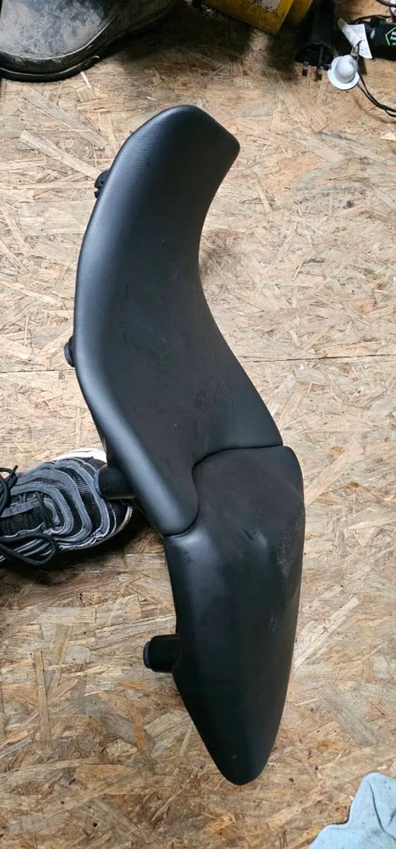 Bmw s1000xr low seat - Image 3