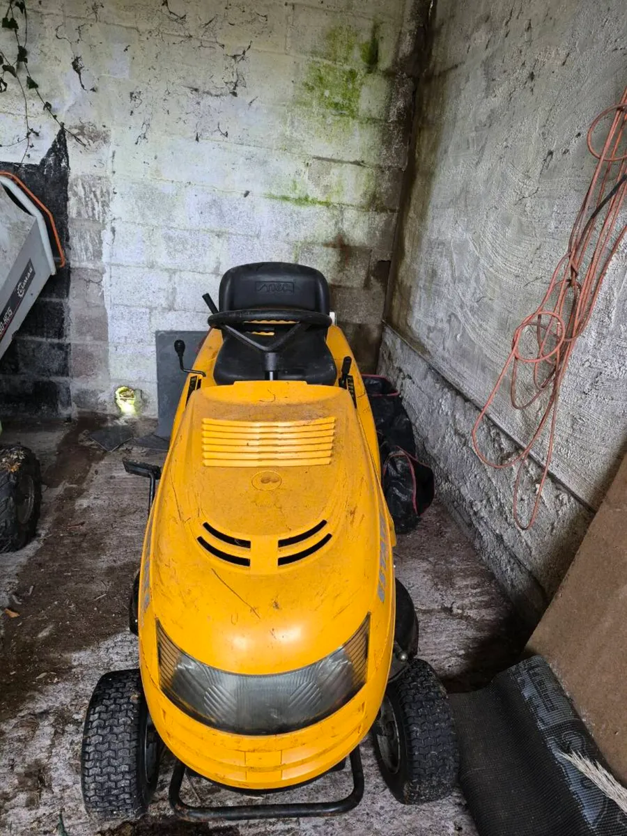 Ride on Lawnmower - Image 4