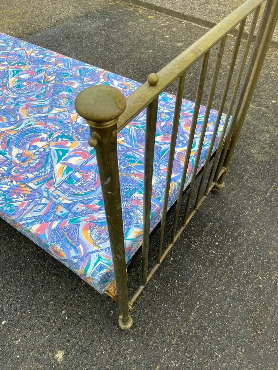 Antique beds - Image 1