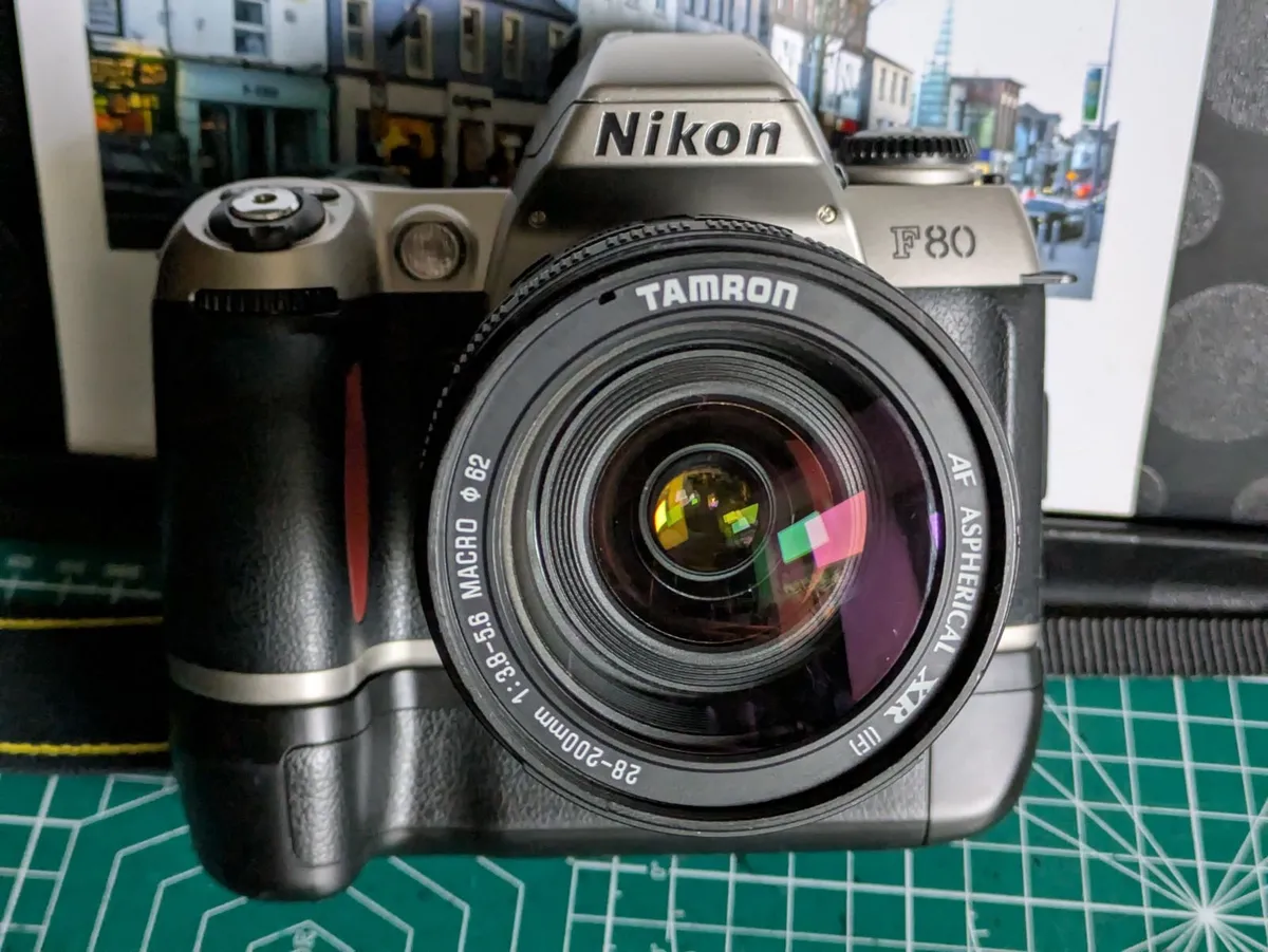 Nikon F80 - Image 1