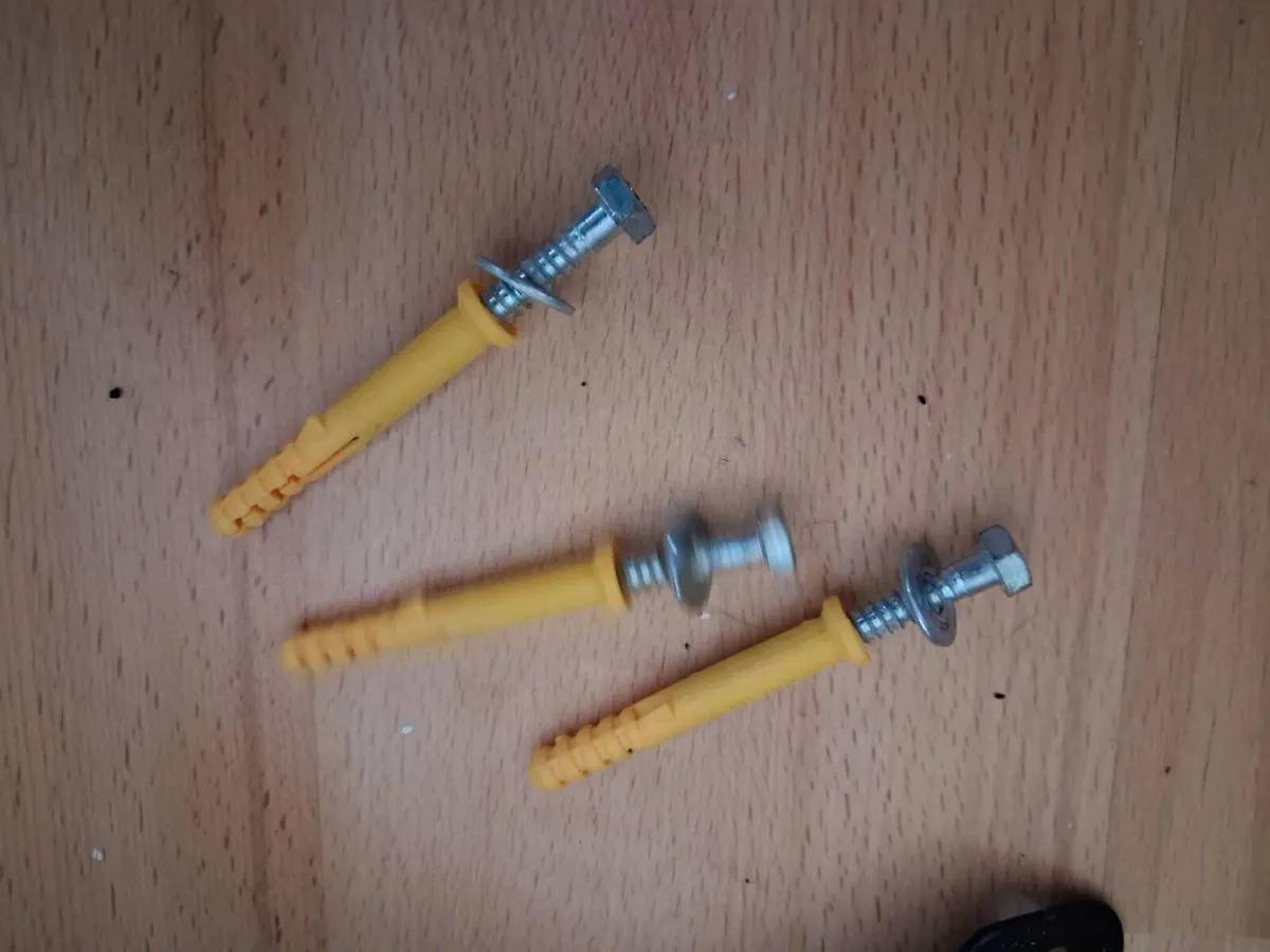 One4All TV bracket - Image 2