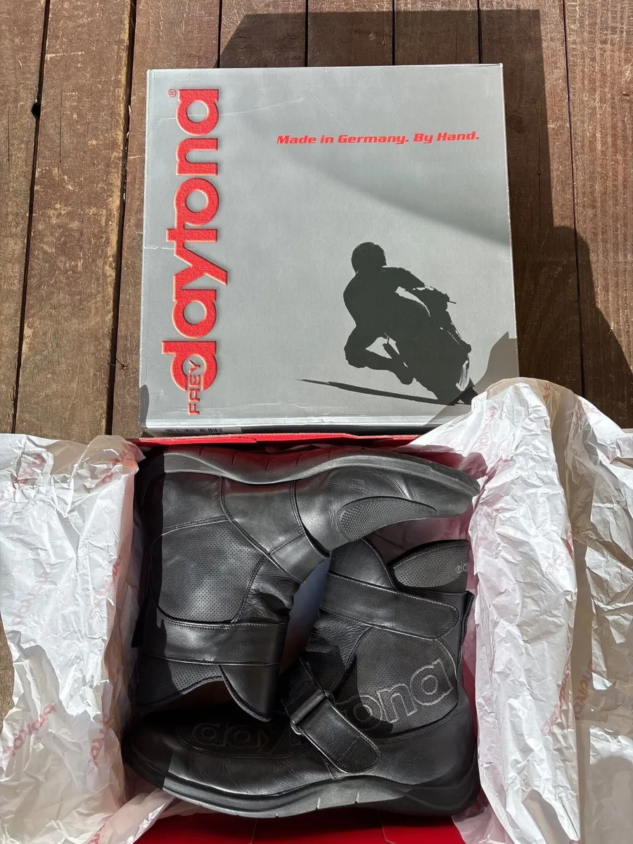 DAYTONA Boots UK12 / KNOX Back Protector - Image 2