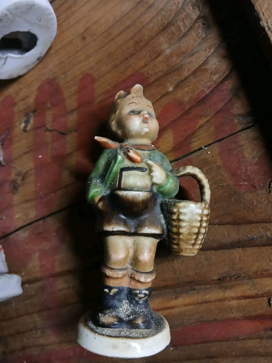 Old ornaments - Image 1