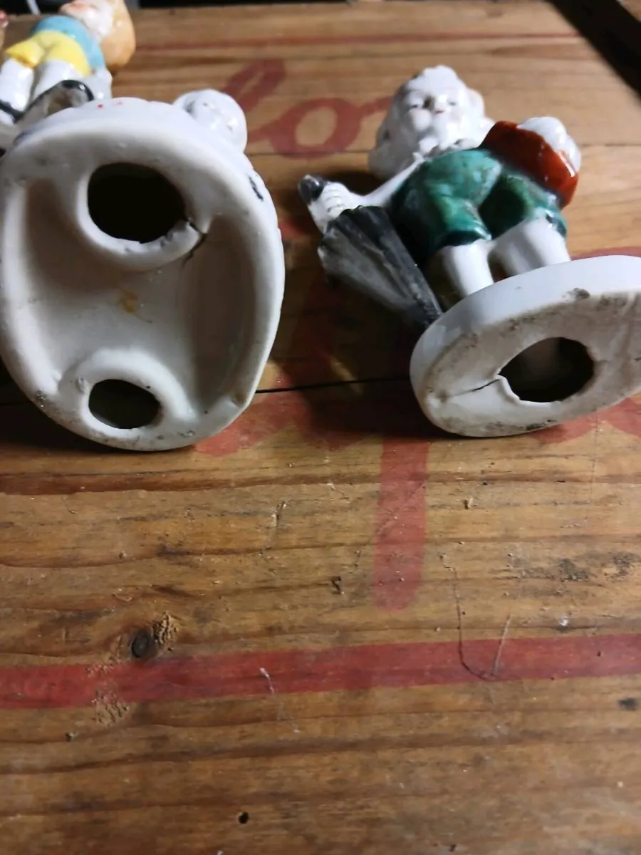 Old ornaments - Image 2