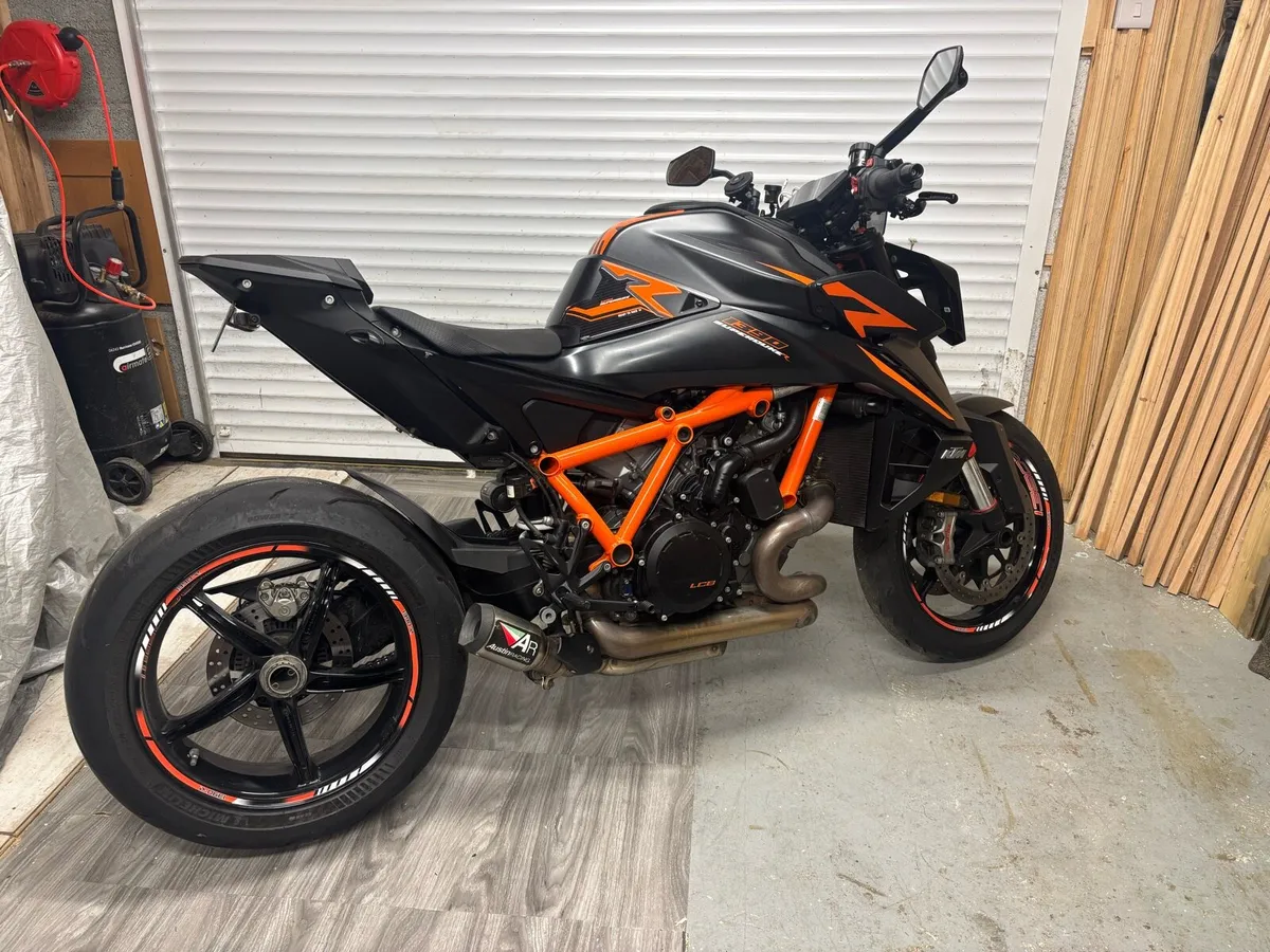 KTM 1390 - Image 1
