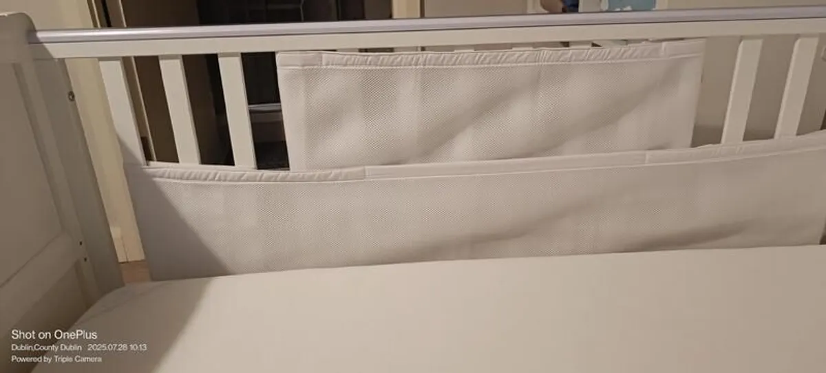 Cot mamas & papas - Image 1