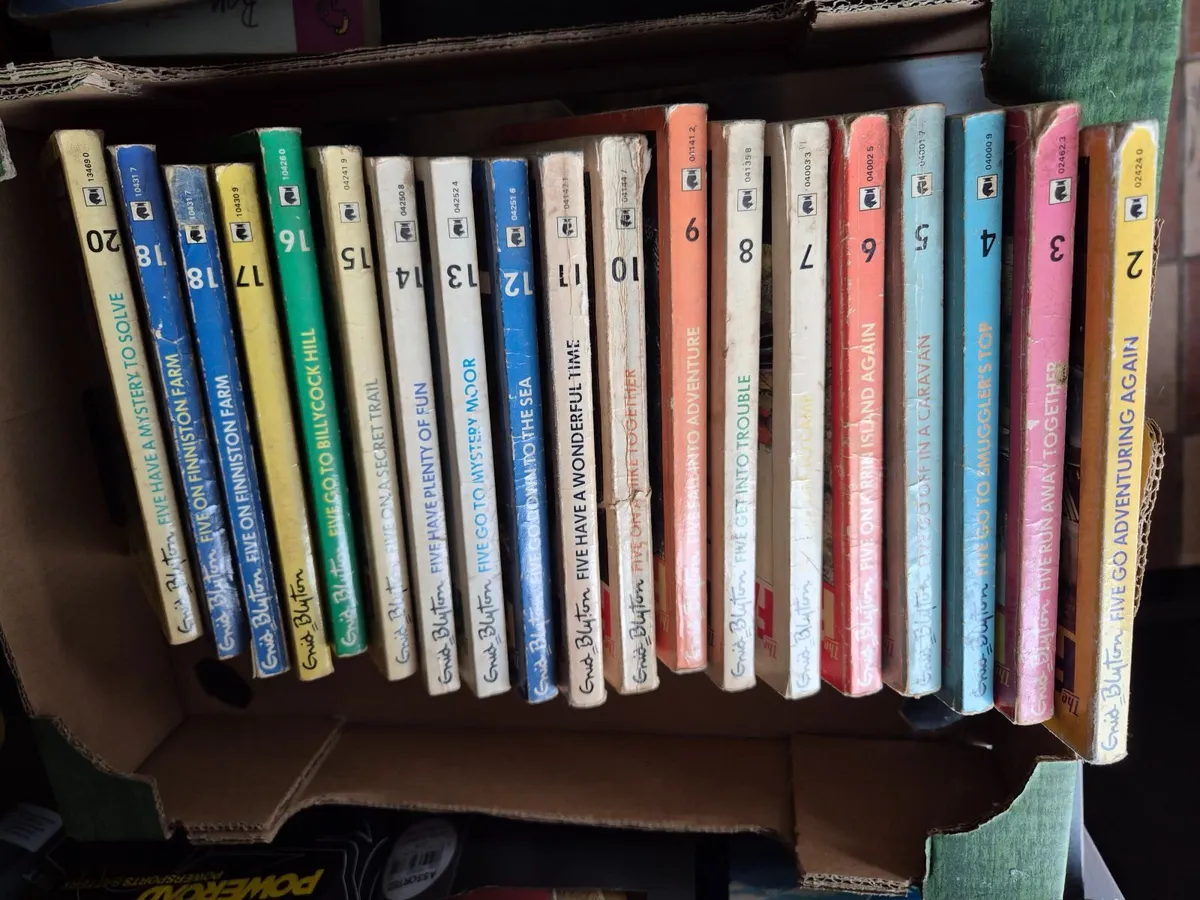 Original famous five books - Image 1