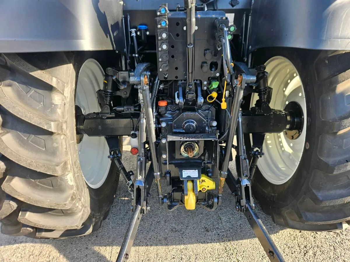 New Holland t5.120 - Image 4