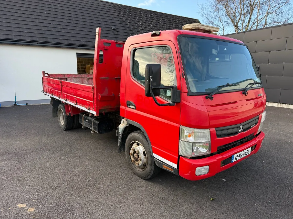 Mitsubishi fuso 7.5 ton tipper - Image 4