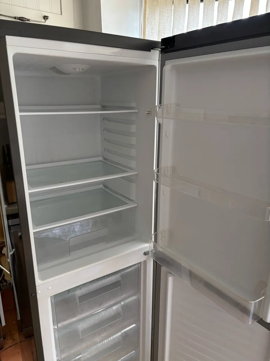 Fridge freezer - Image 3