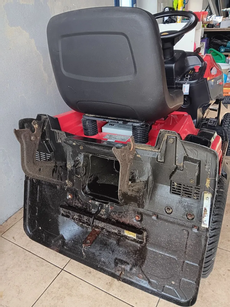 A Ride On Mower - Image 4