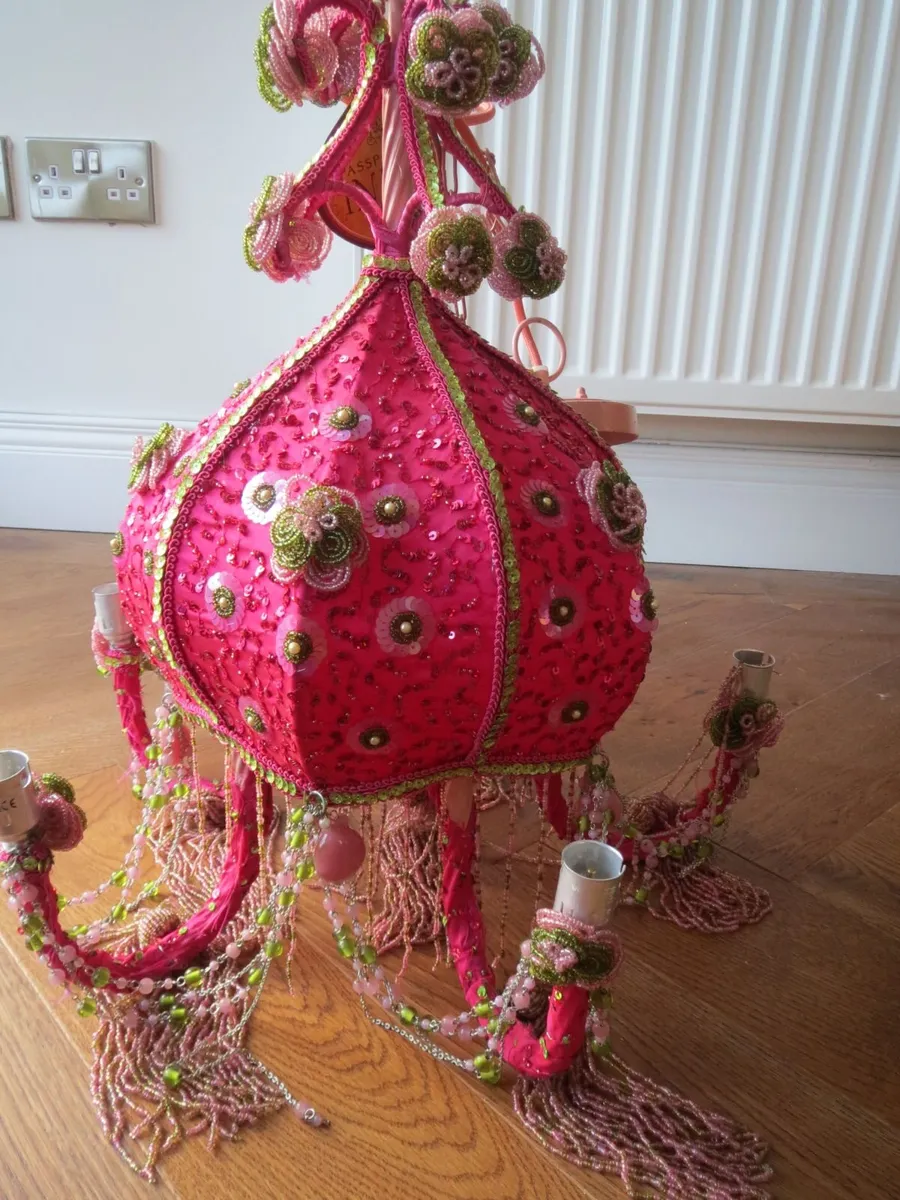 stunning bright pink chandelier ceiling light BNWT - Image 1