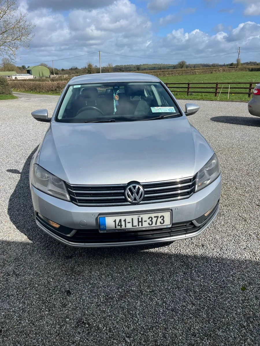Volkswagen Passat - Image 3