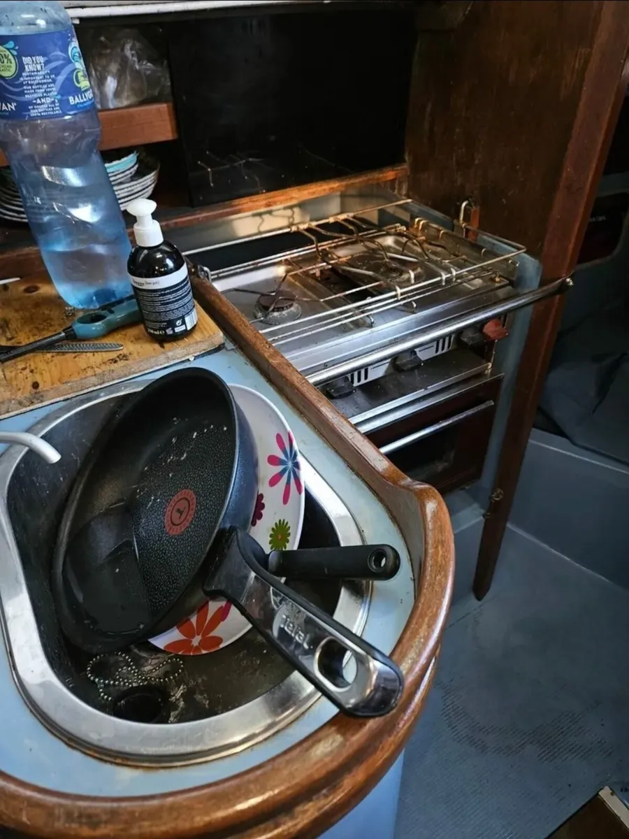 Sailing boat - Image 4