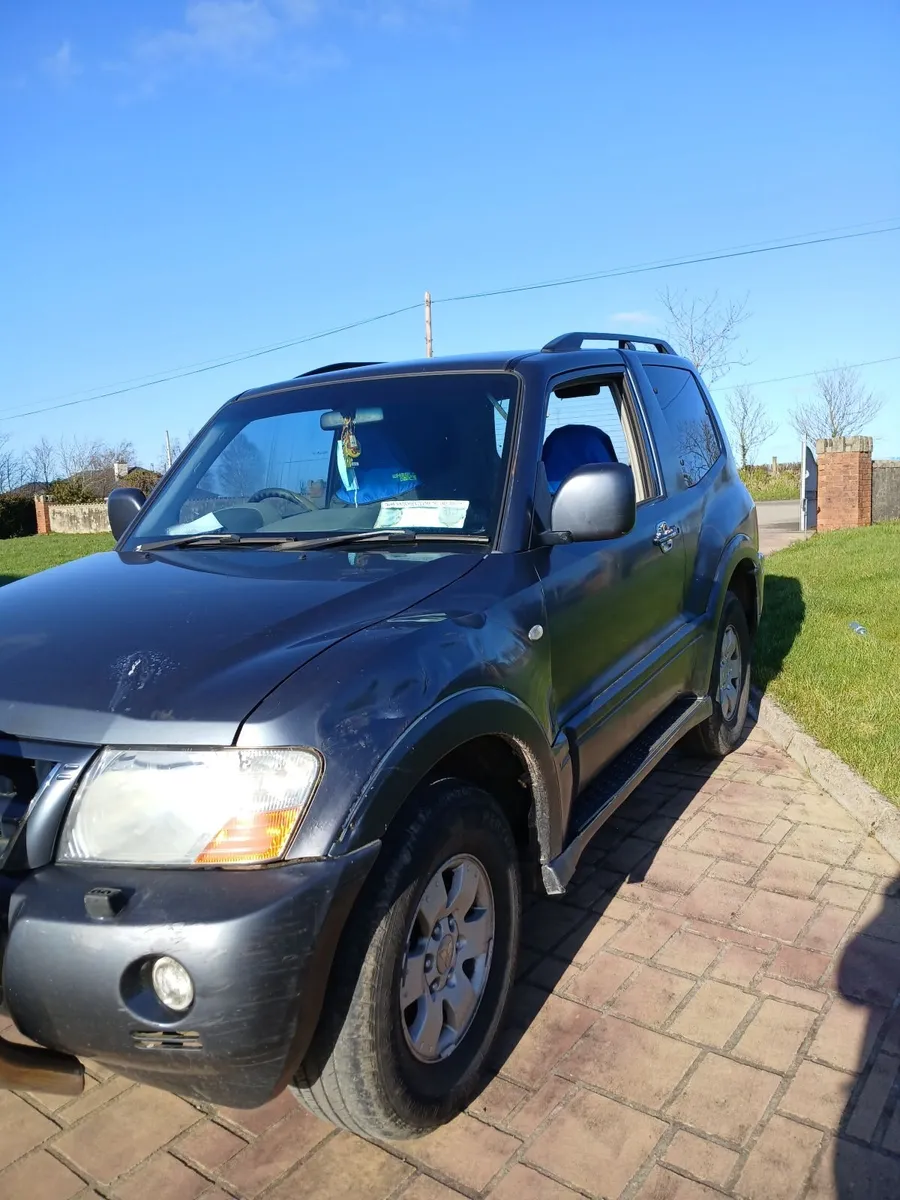 Mitsubishi Pajero 2005 - Image 1