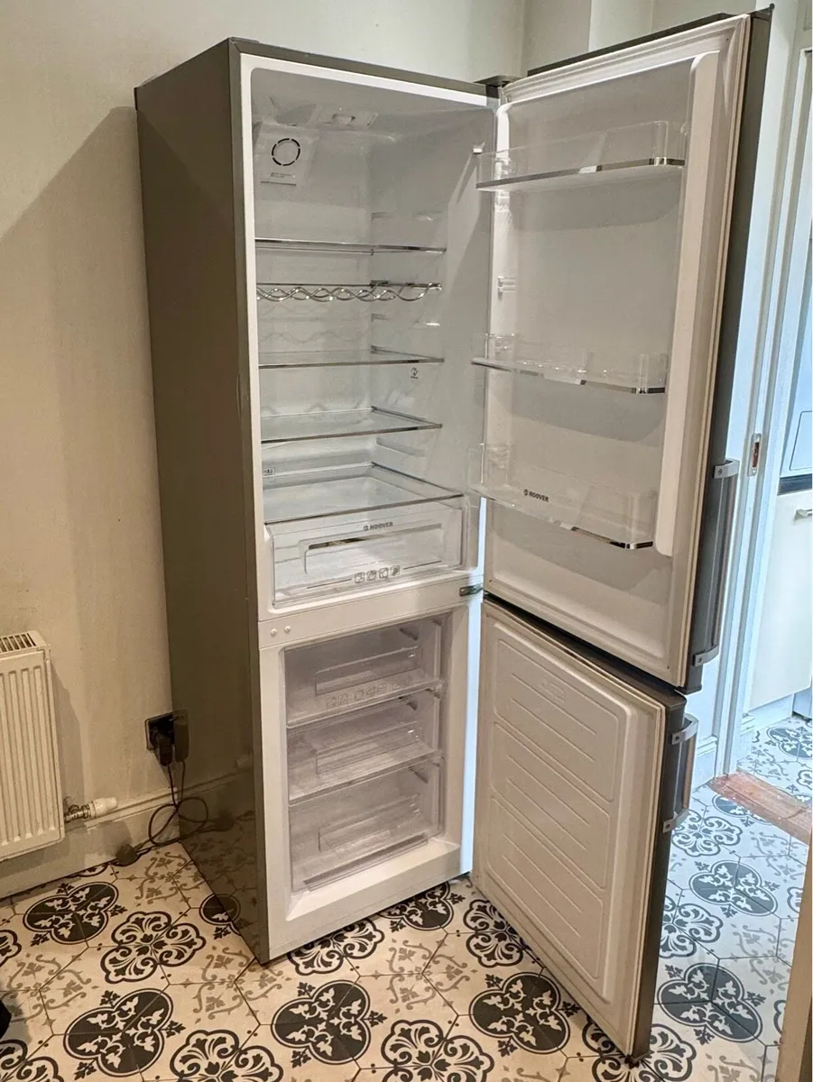 Frost free Hoover fridge freezer - Image 3