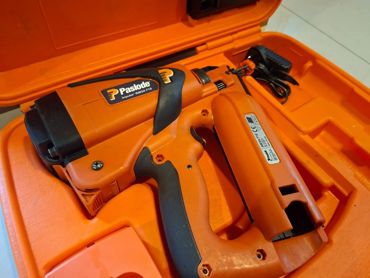 Paslode im65A F16 2nd fix Nail Gun"Fully Serviced" - Image 3