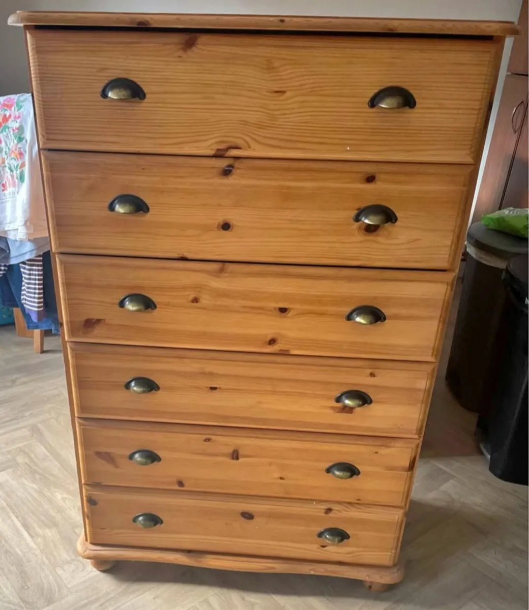 Large pine chest of drawers