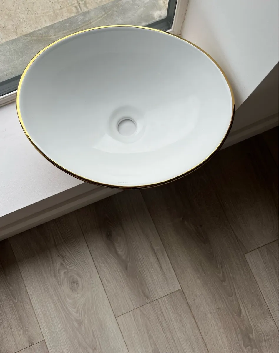 Bathroom sink brand new - Image 2