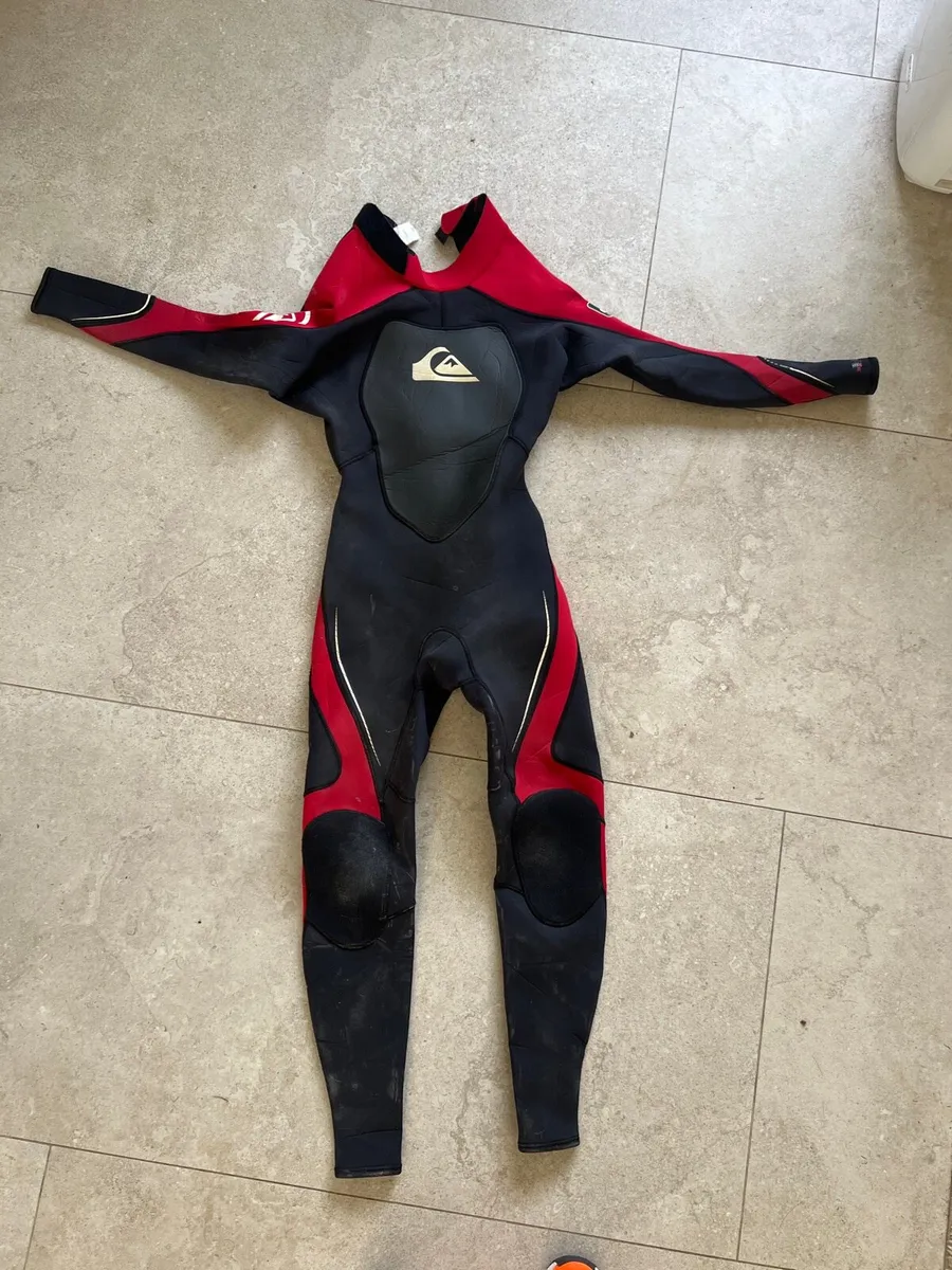 Quicksilver 3.2mm wetsuit - Image 1