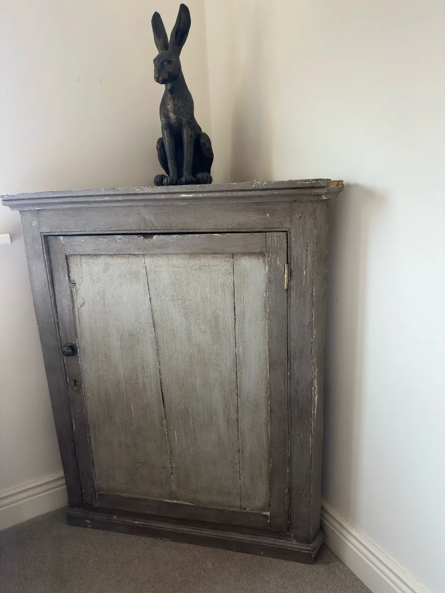 Rustic corner cabinet - Image 1