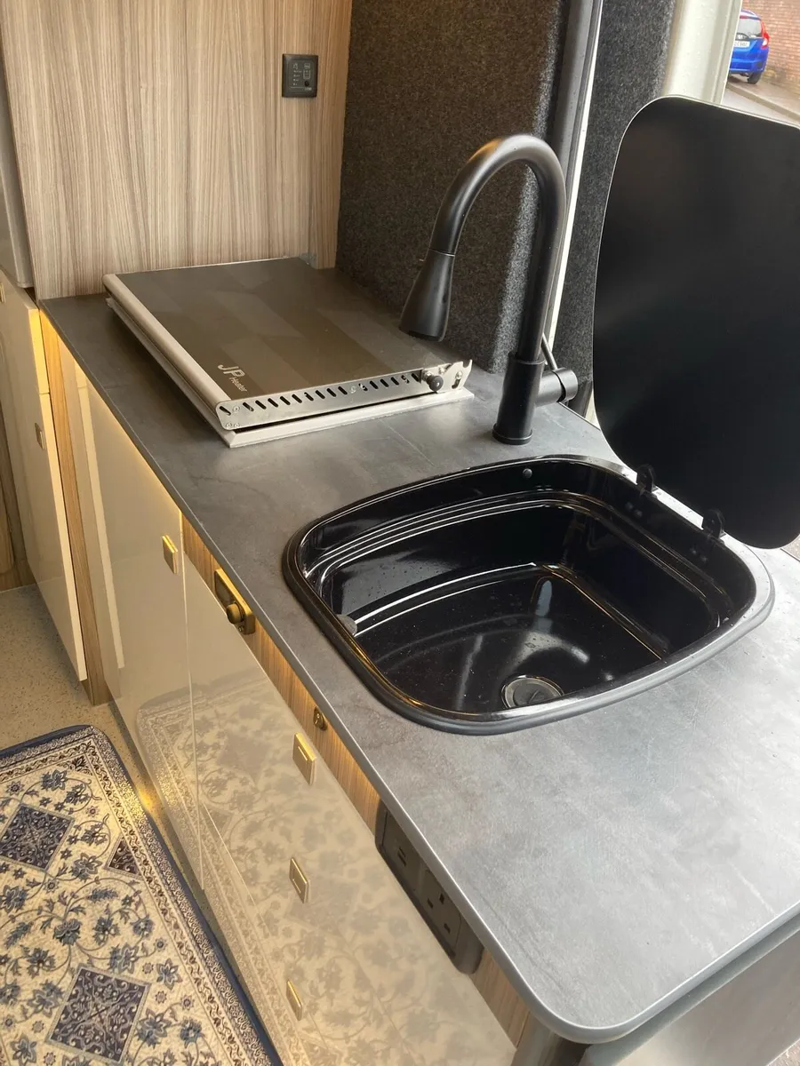 Citroen Relay Camper Van - Image 4