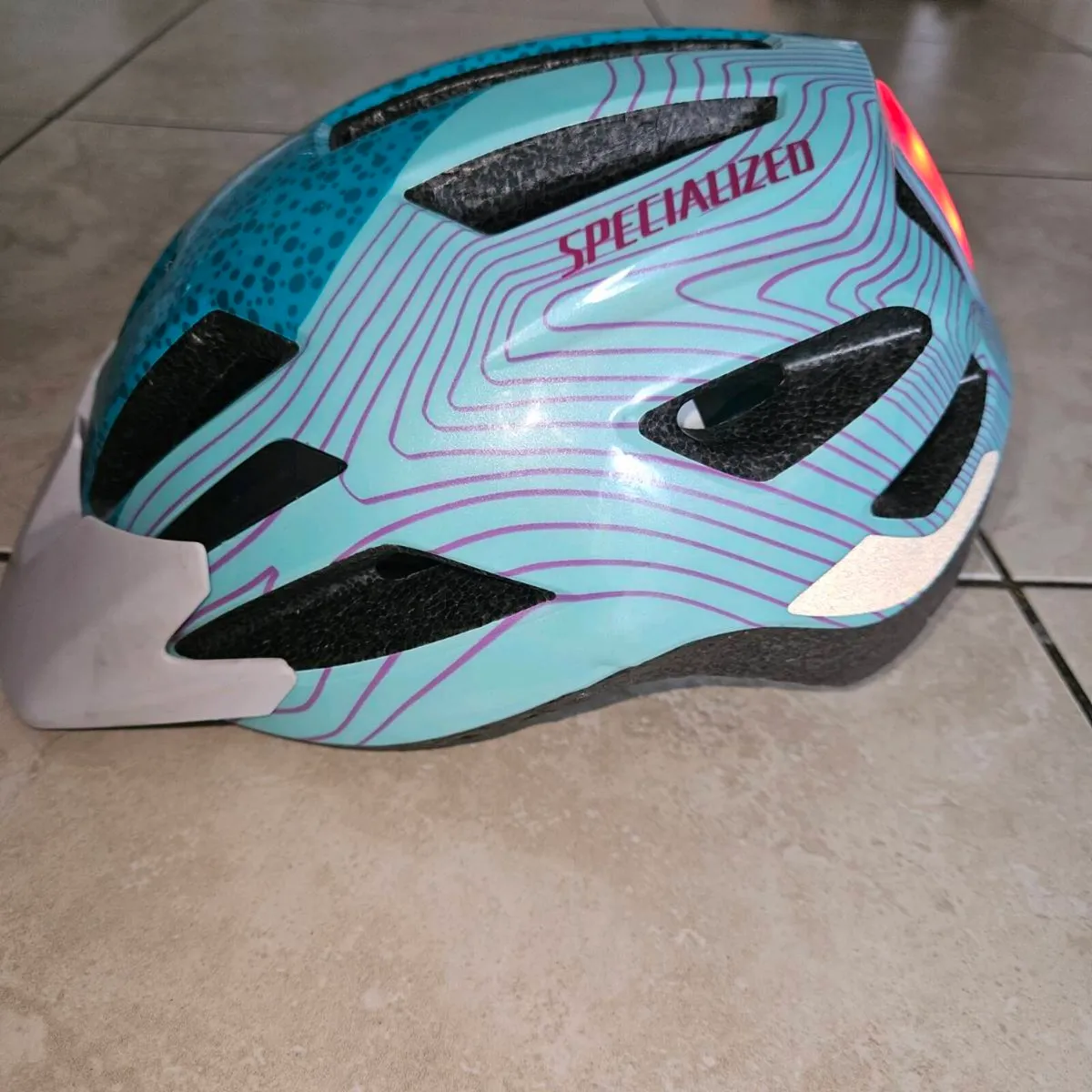 Specialized Kids Helmet - Image 1
