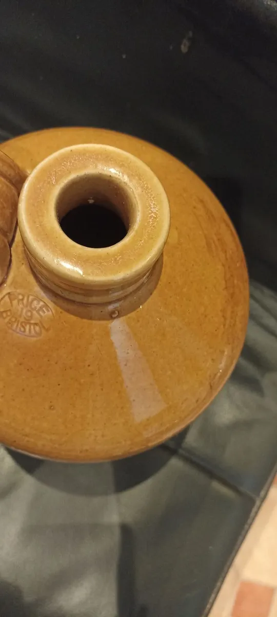 Old Salt Glaze Pottery Flagon - Image 3