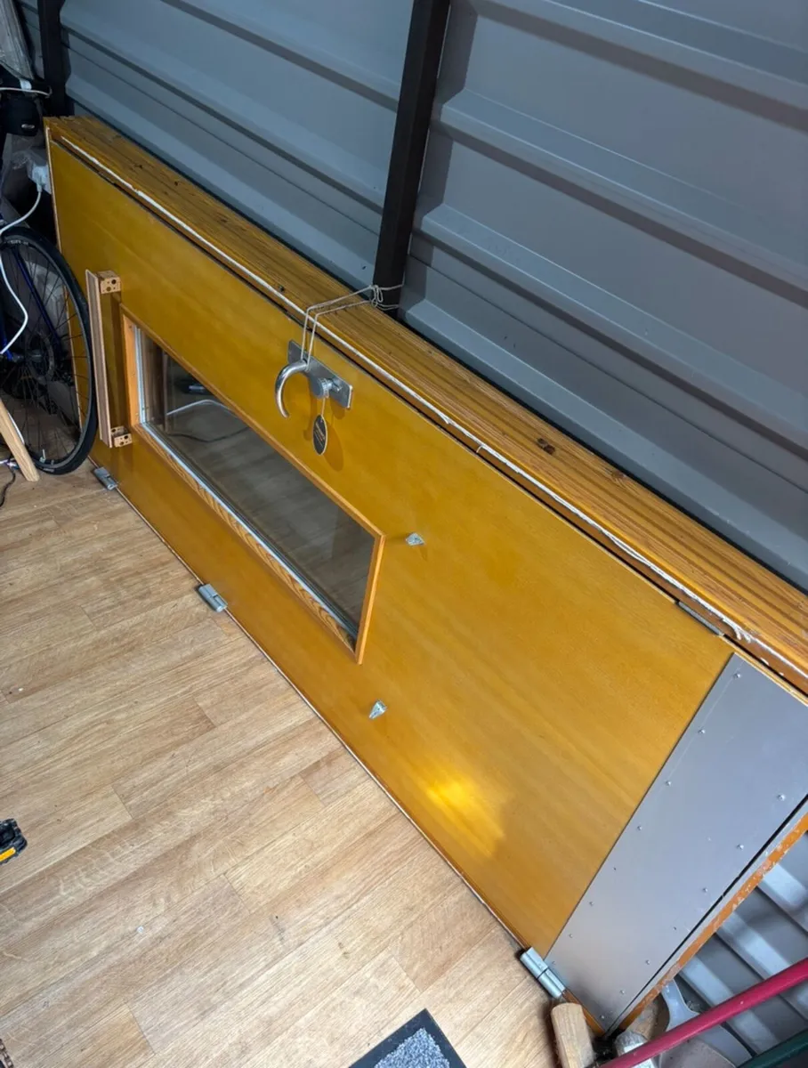 Rationel frontdoor with frame - Image 1