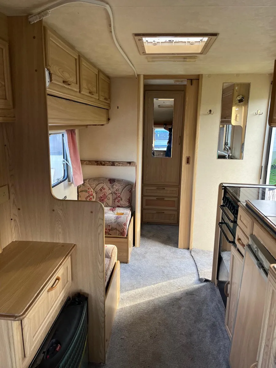 ✨LUNAR SOLAR 4 BERTH✨ - Image 4