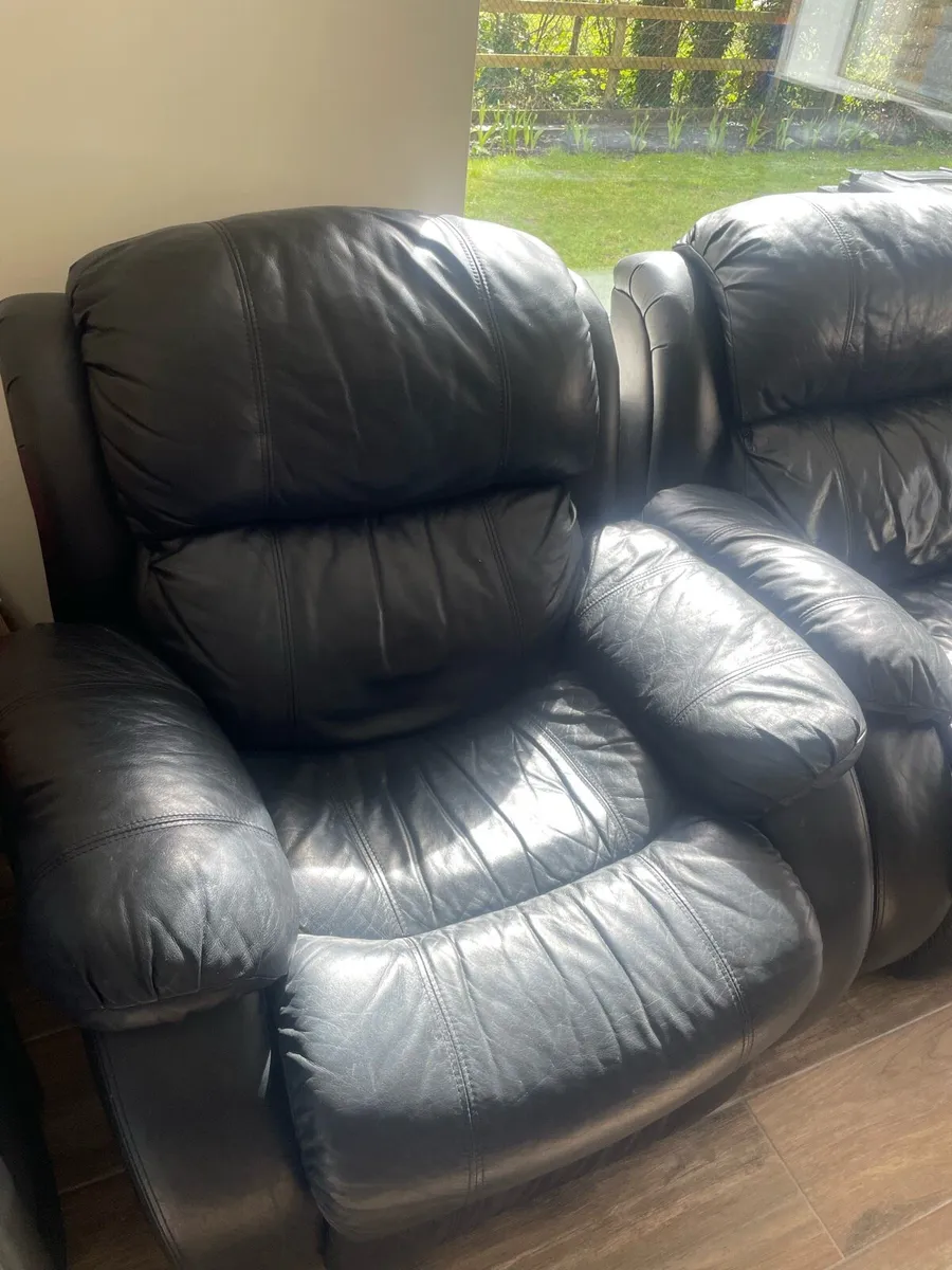 Black Leather Recliner Sofa Set – 3 Pieces - Image 2