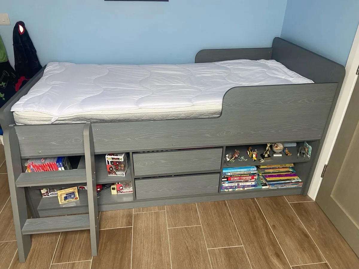 Single bed with mattress - Image 4