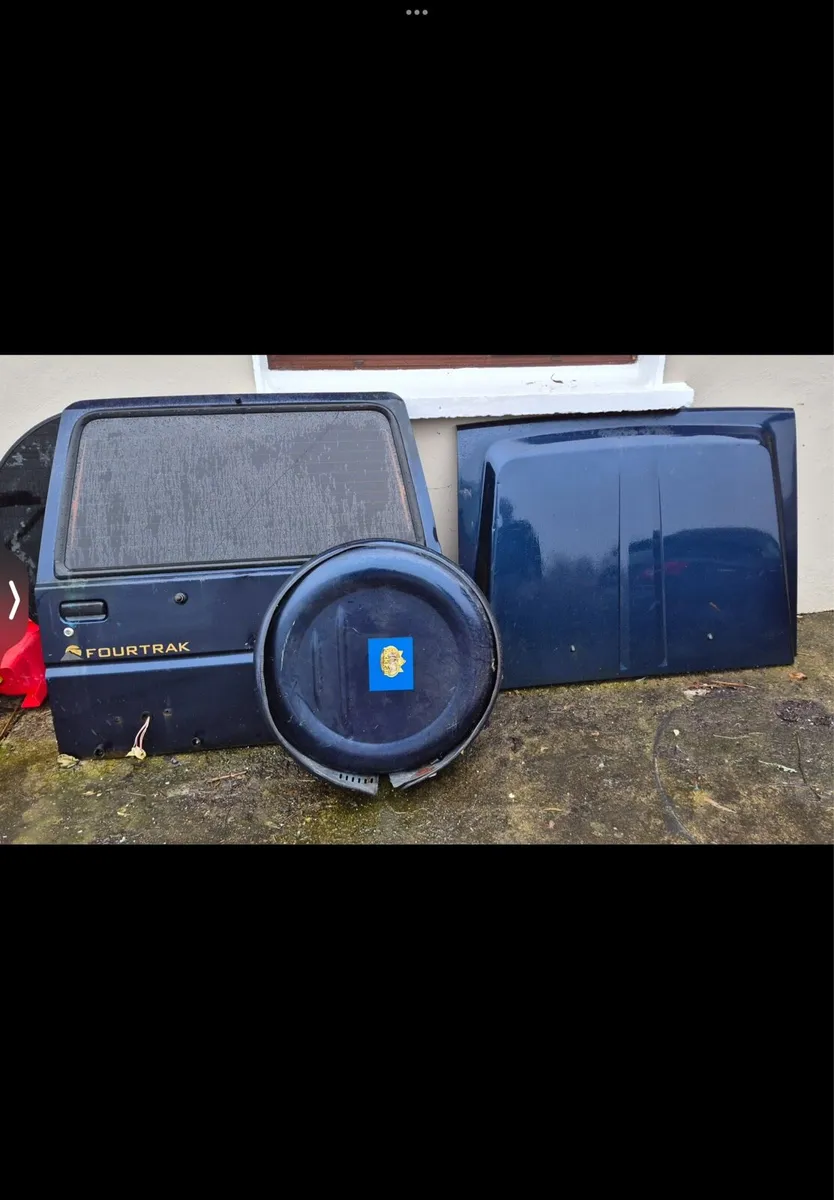 Daihatsu Fourtrak - Image 1