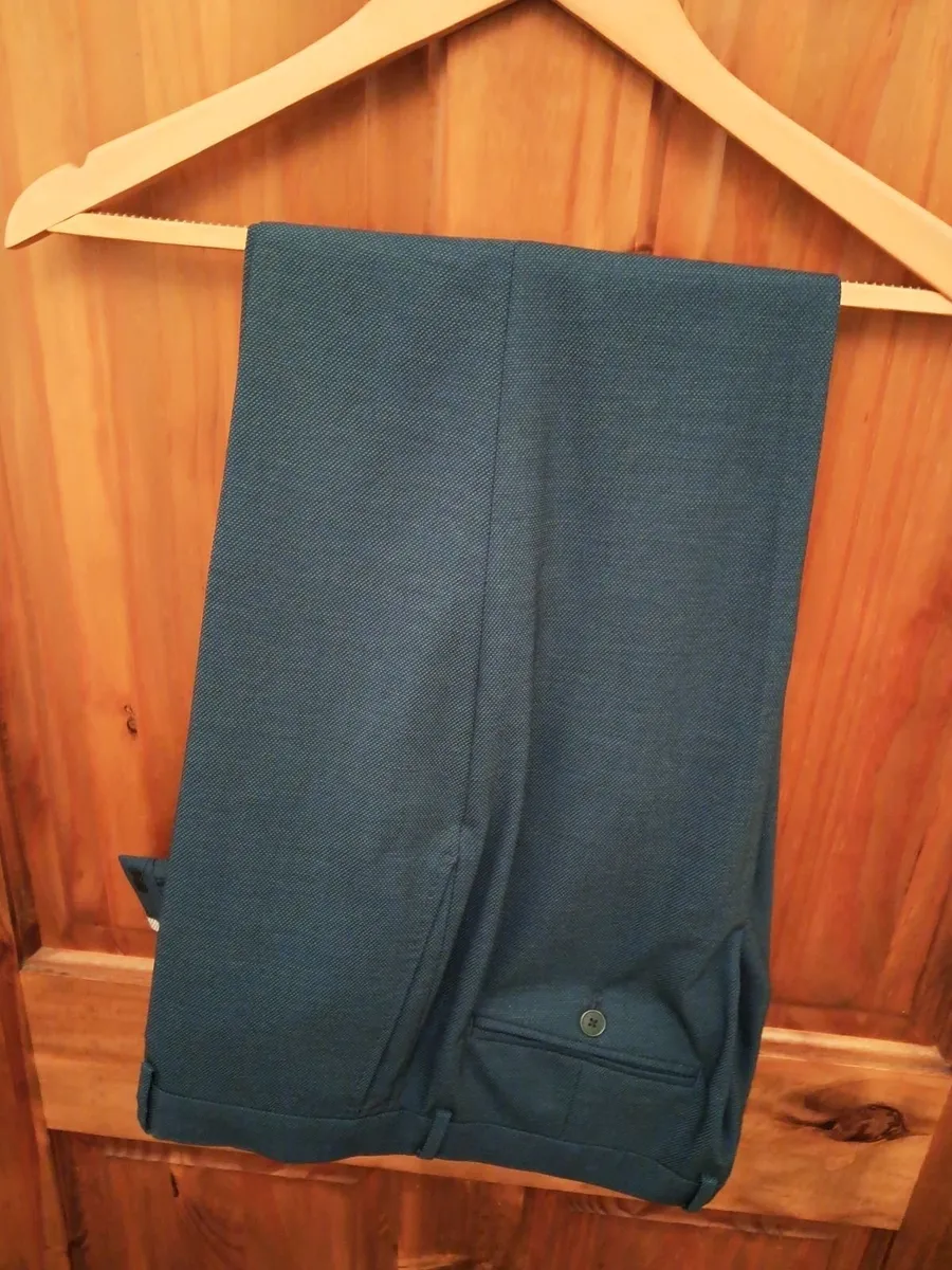 Mens Two Piece Zara Suit as new - Image 3