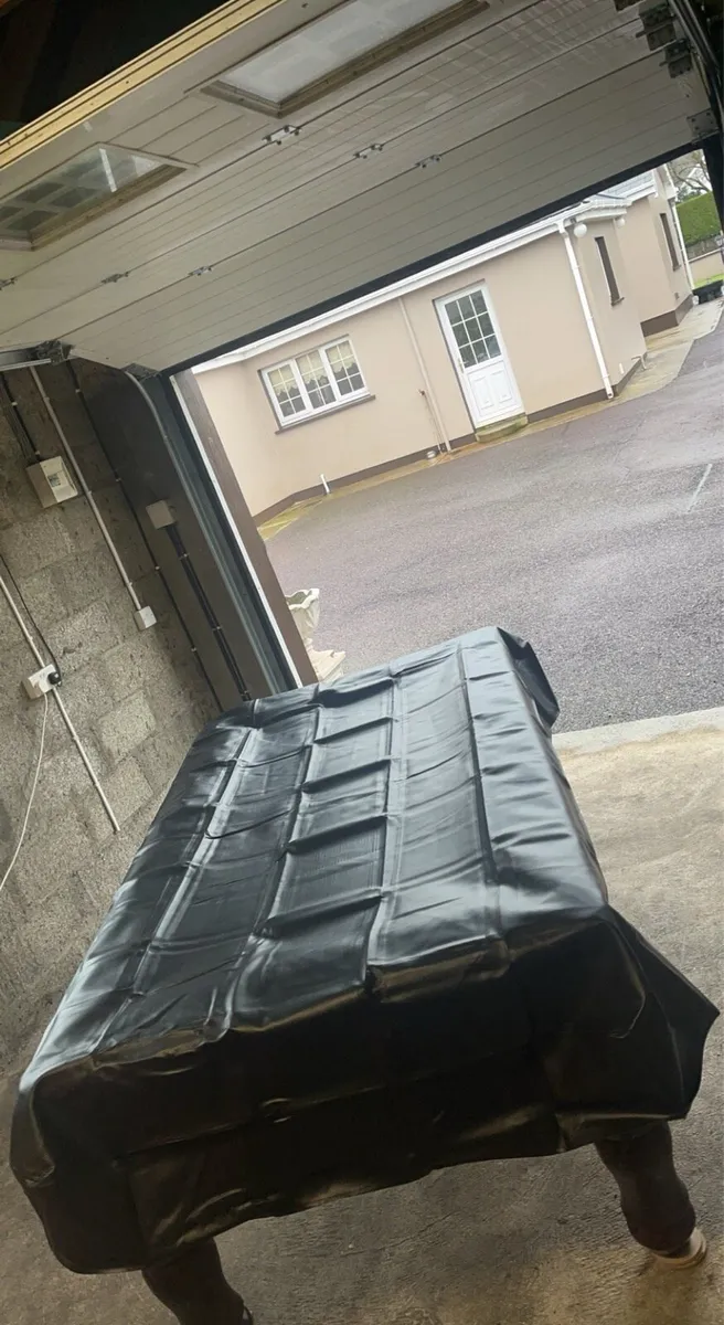 Pool table - Image 3