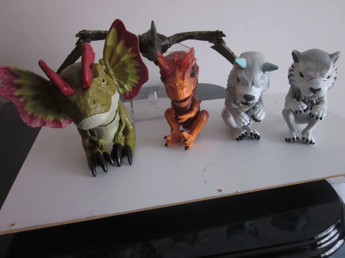 Bundle of Jurassic Toys - Image 2