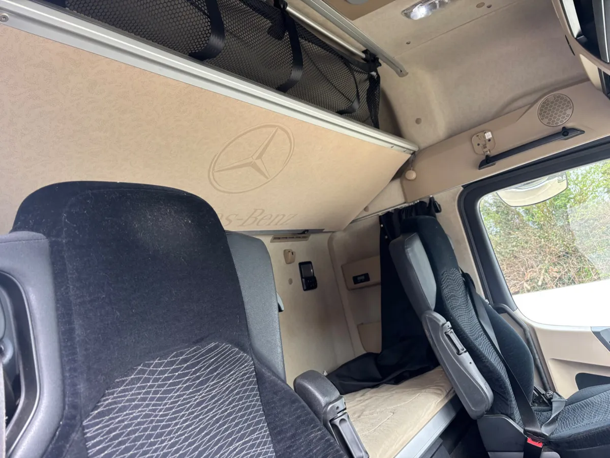 Mercedes-Benz Actros 2014 - Image 2
