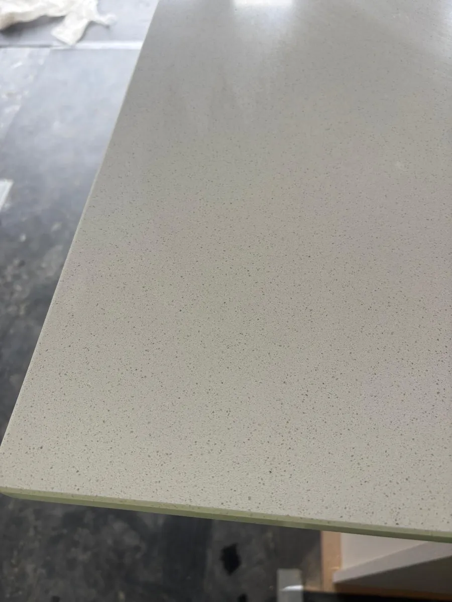 Kitchen Island - Image 2