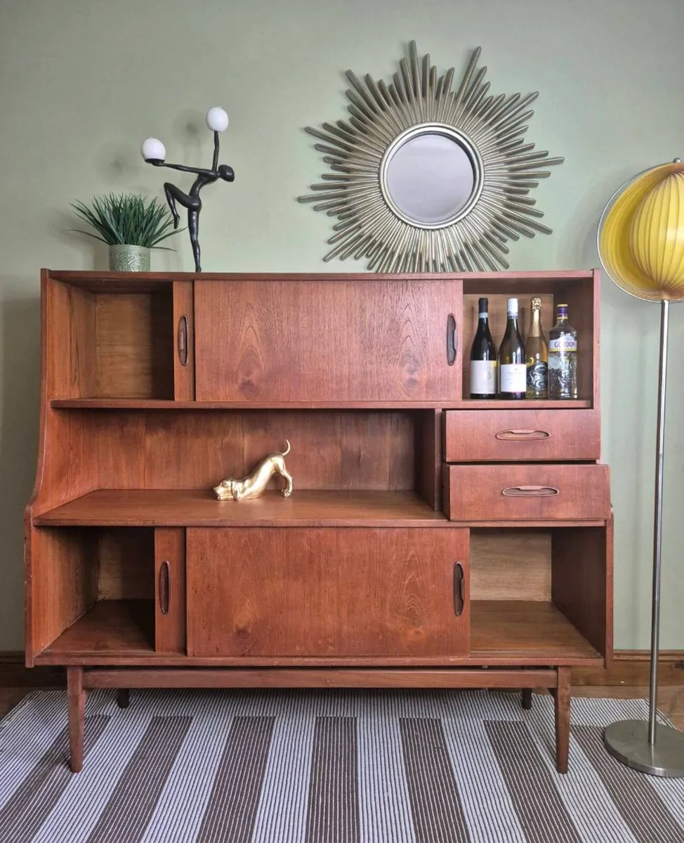 Mid-Century sideboard - Image 1