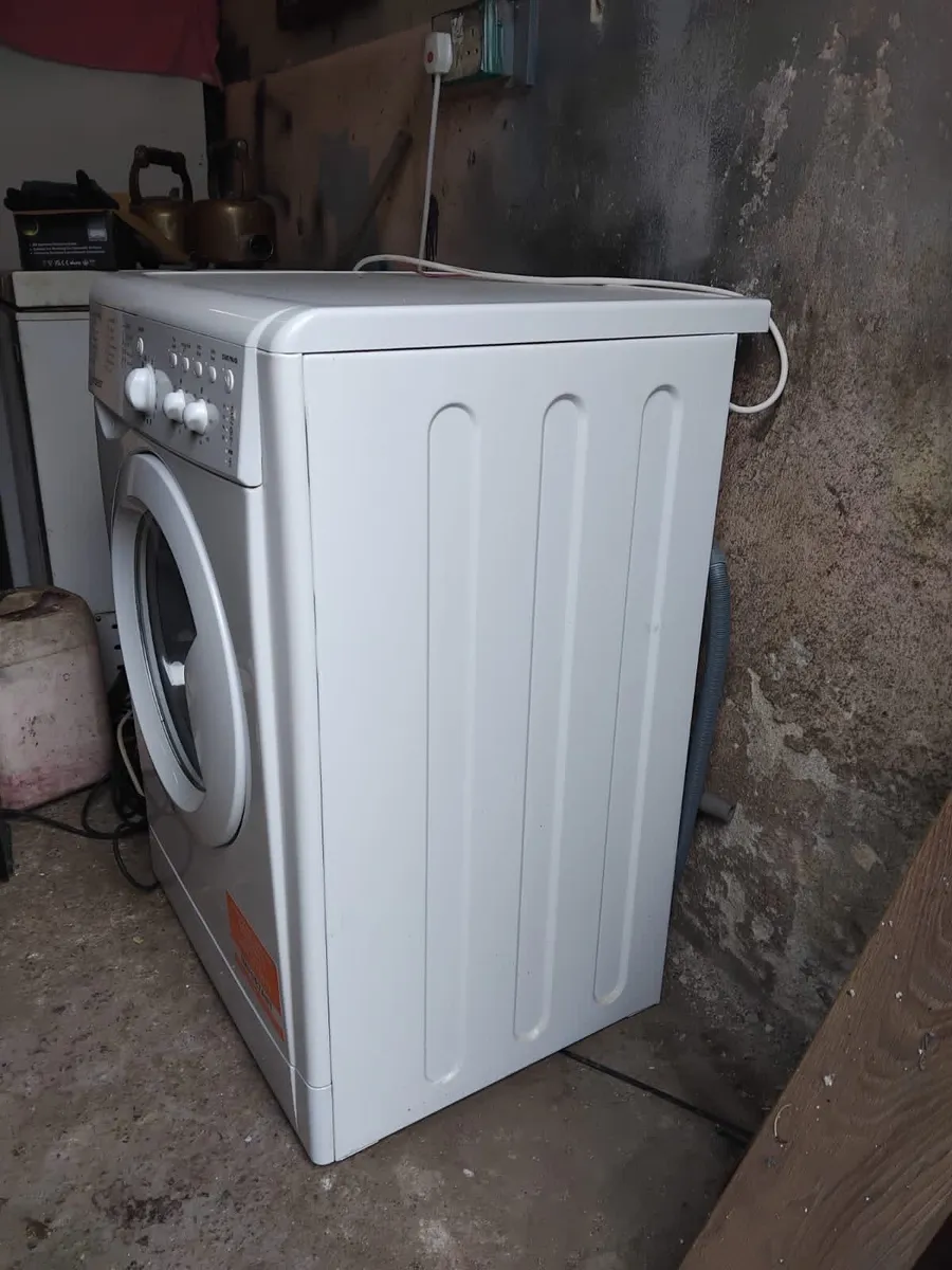 Indesit washing machine - Image 1