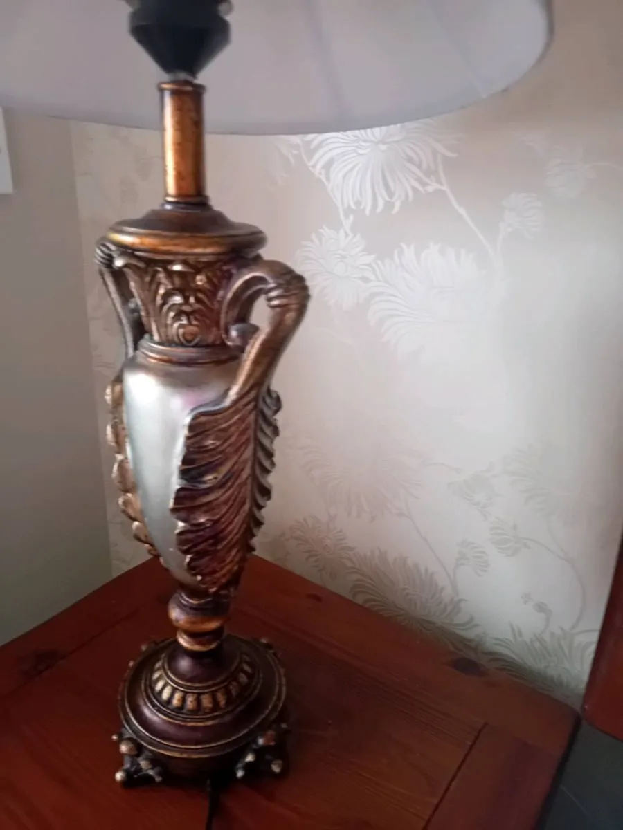 2 bedside lamps - Image 3