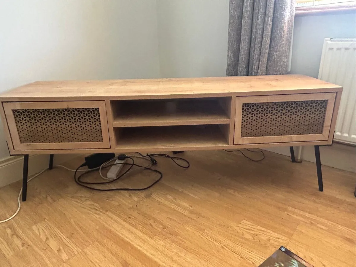 Tv stand - Image 3