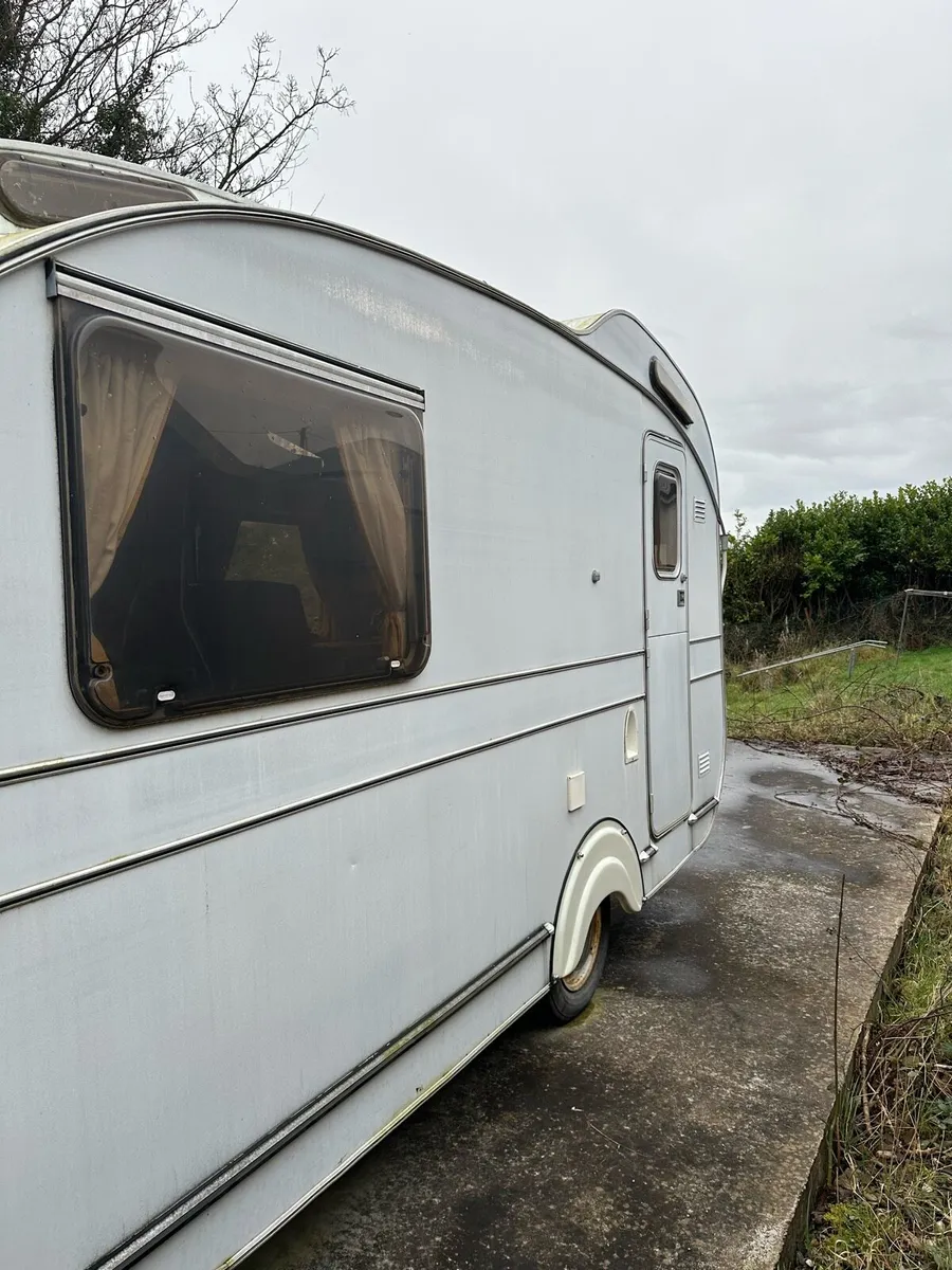 FOR SALE 12FT VINTAGE TOURING CARAVAN - Image 1