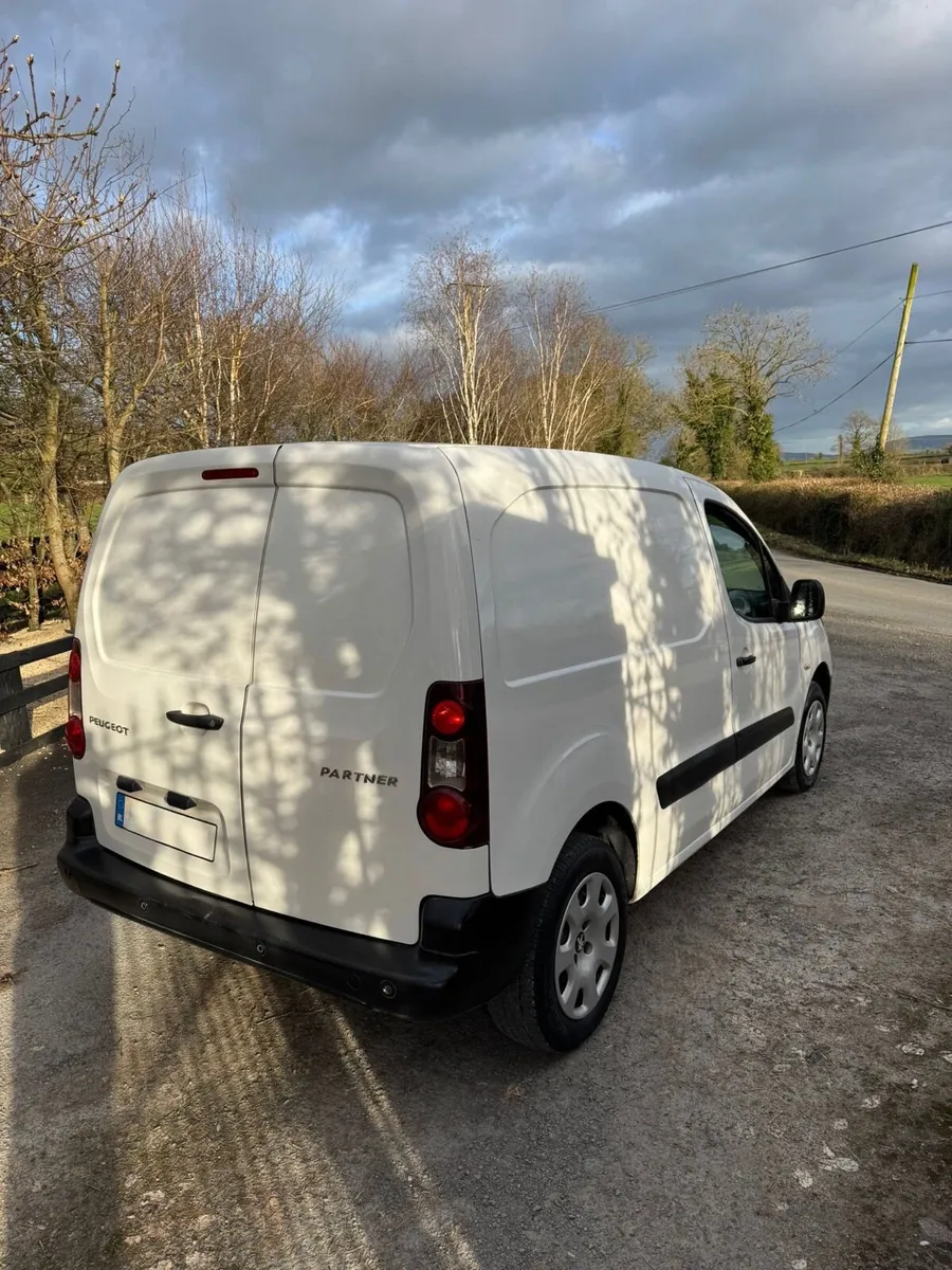 2018 PEUGEOT PARTNER - Image 4
