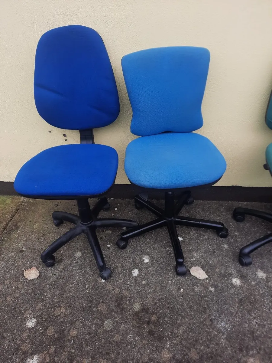 Office chairs - Image 3