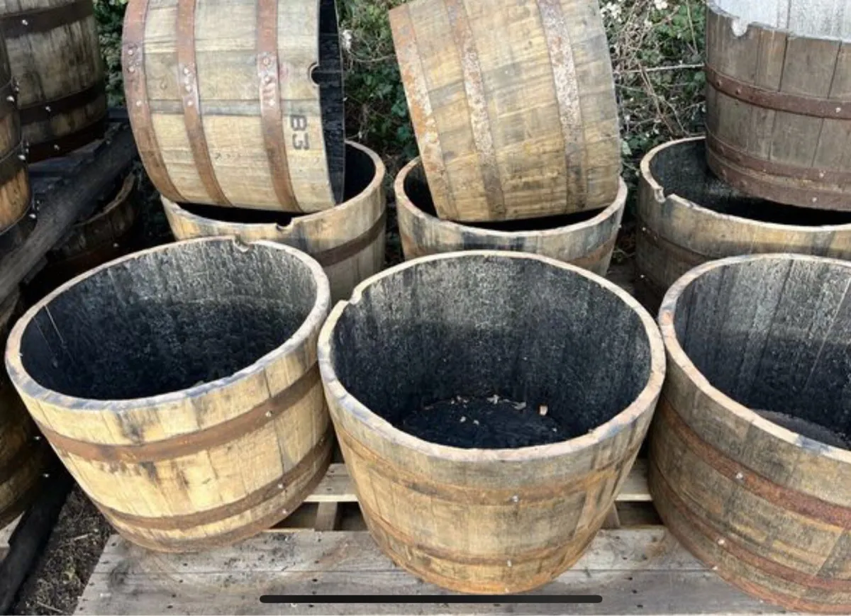 Whiskey barrel - Image 1