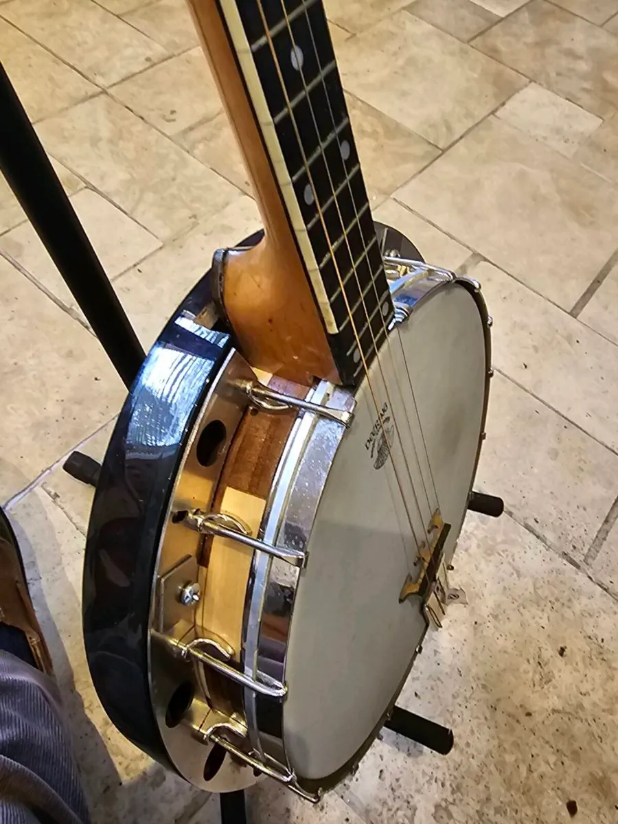 Tenor banjo - Image 3